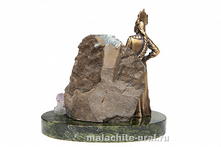 Сувенир Хозяйка медной горы