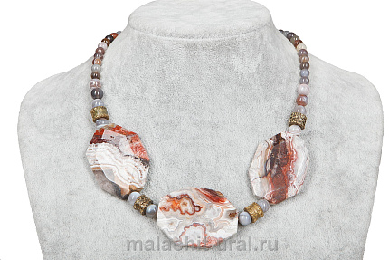 Бусы из камня агат