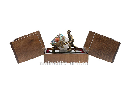 Горных дел мастер