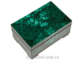 Малахитовая шкатулка авторской работы