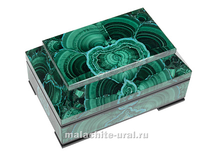 Малахитовая шкатулка ларец