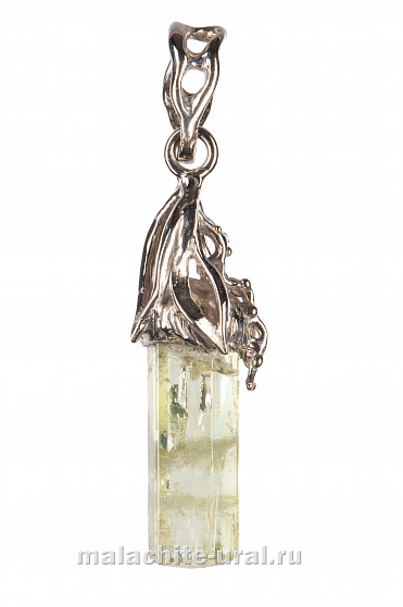 Подвеска с аквамарином 