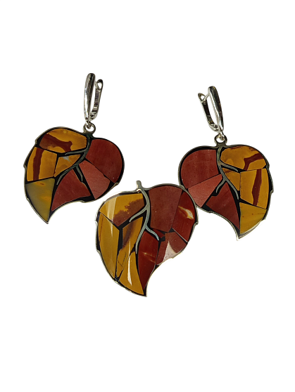 Серьги и кольцо из яшмы