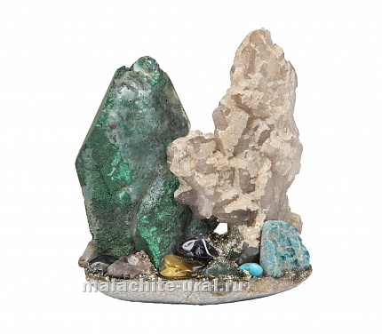Сувенир из минералов